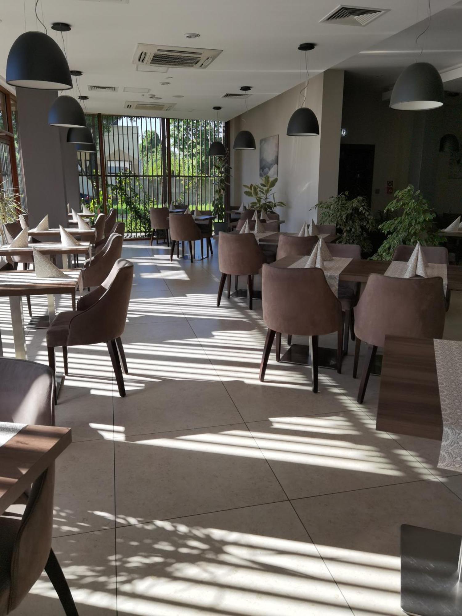 Hotel Olecki 오시비엥침 외부 사진