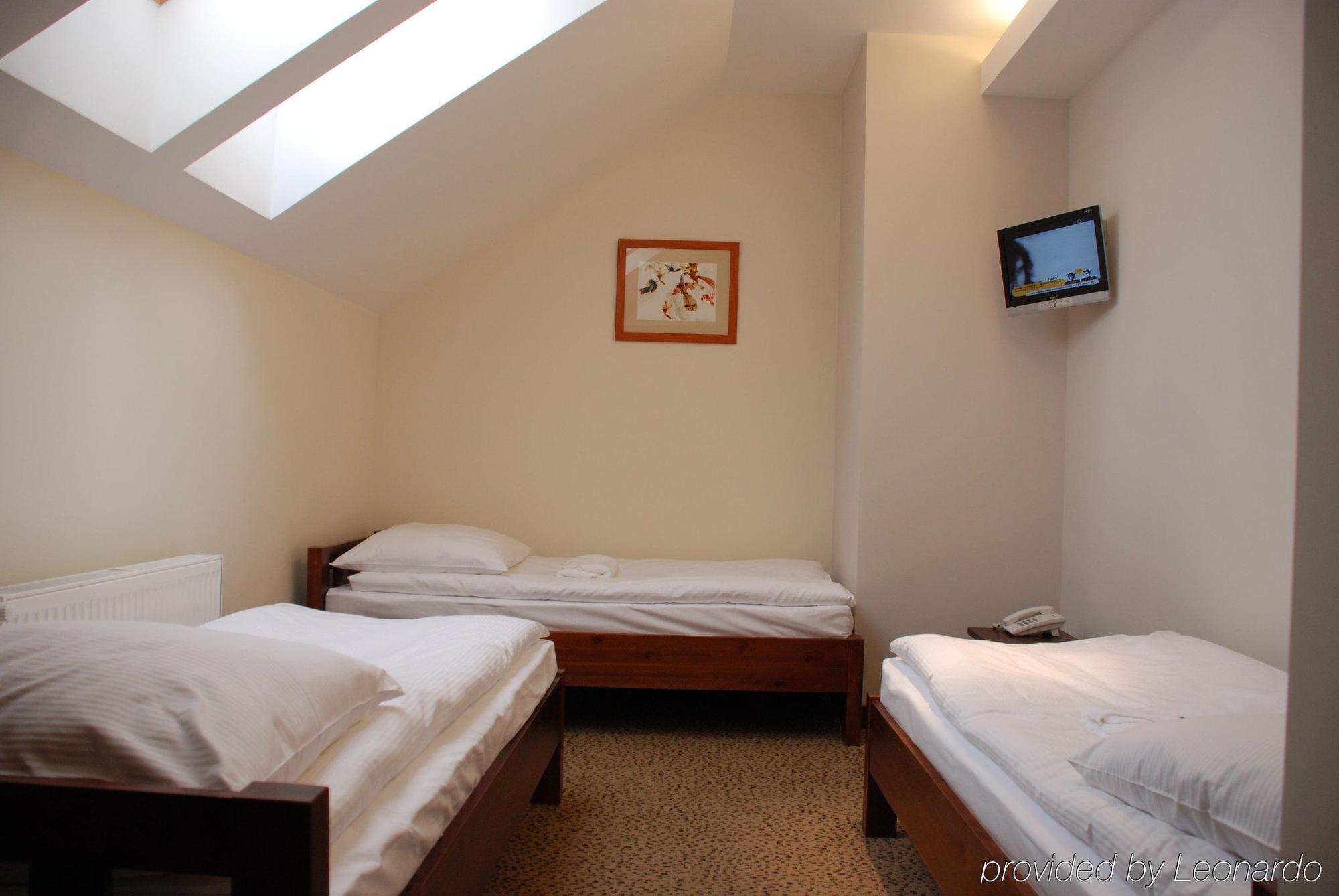 Hotel Olecki 오시비엥침 객실 사진