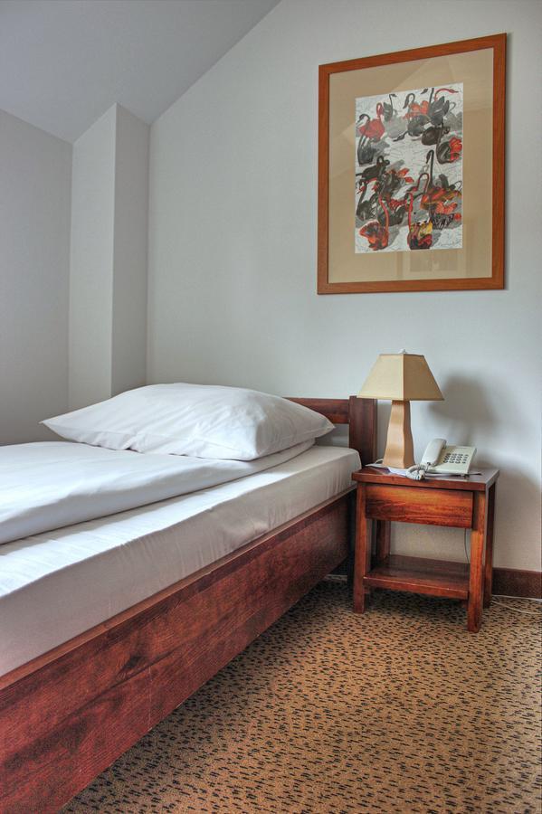 Hotel Olecki 오시비엥침 외부 사진