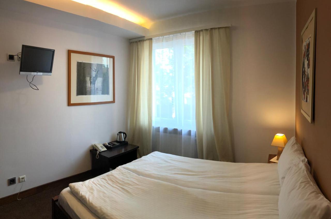 Hotel Olecki 오시비엥침 외부 사진