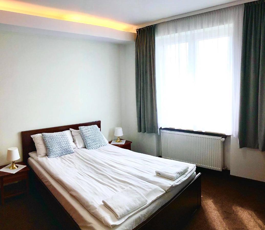 Hotel Olecki 오시비엥침 외부 사진