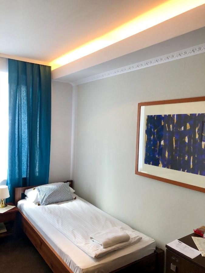 Hotel Olecki 오시비엥침 외부 사진